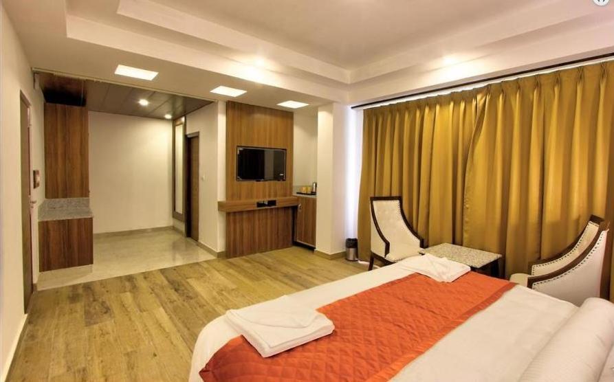 Apple Hotel